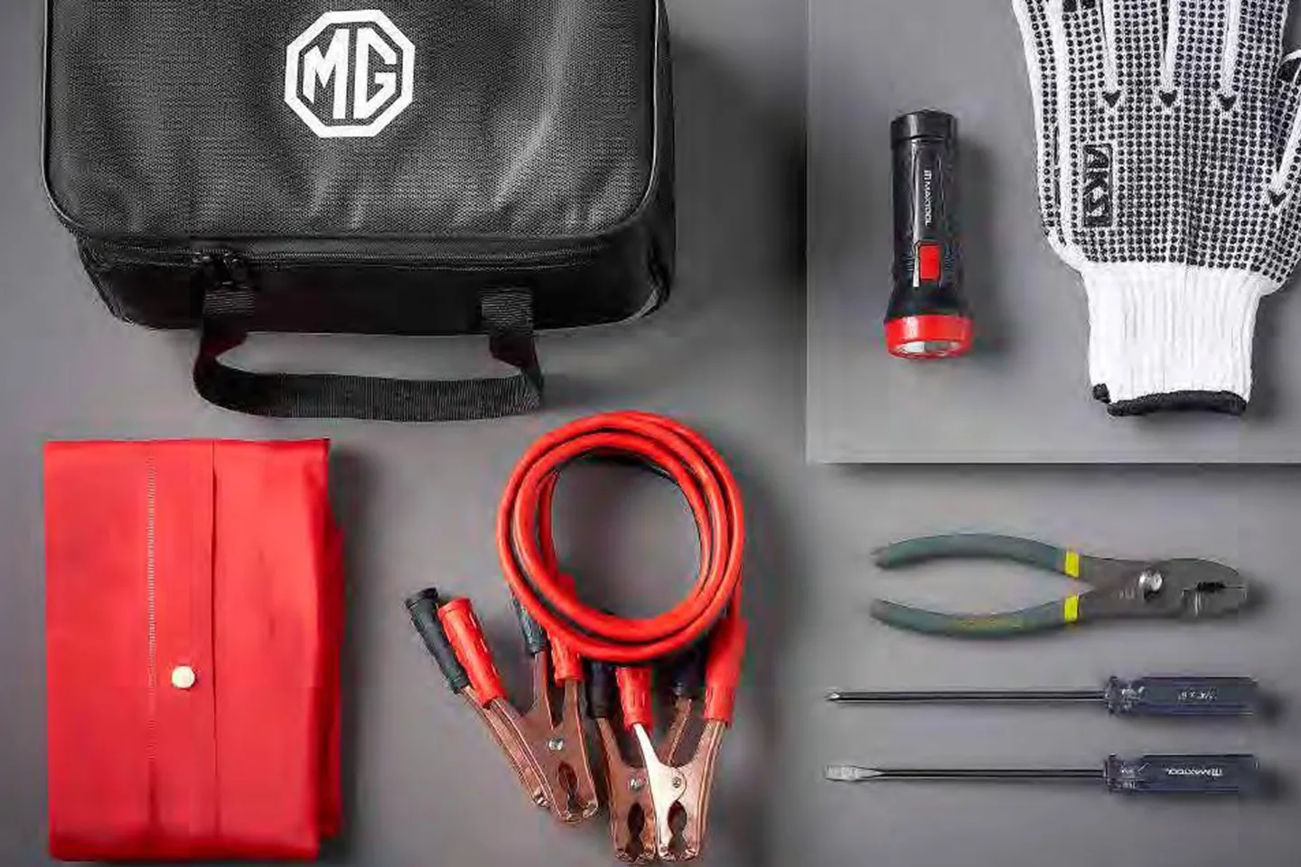 https://mgmotor.sfo2.digitaloceanspaces.com/storage/accesorios/generales/mg-generales-kit-de-emergencia.webp