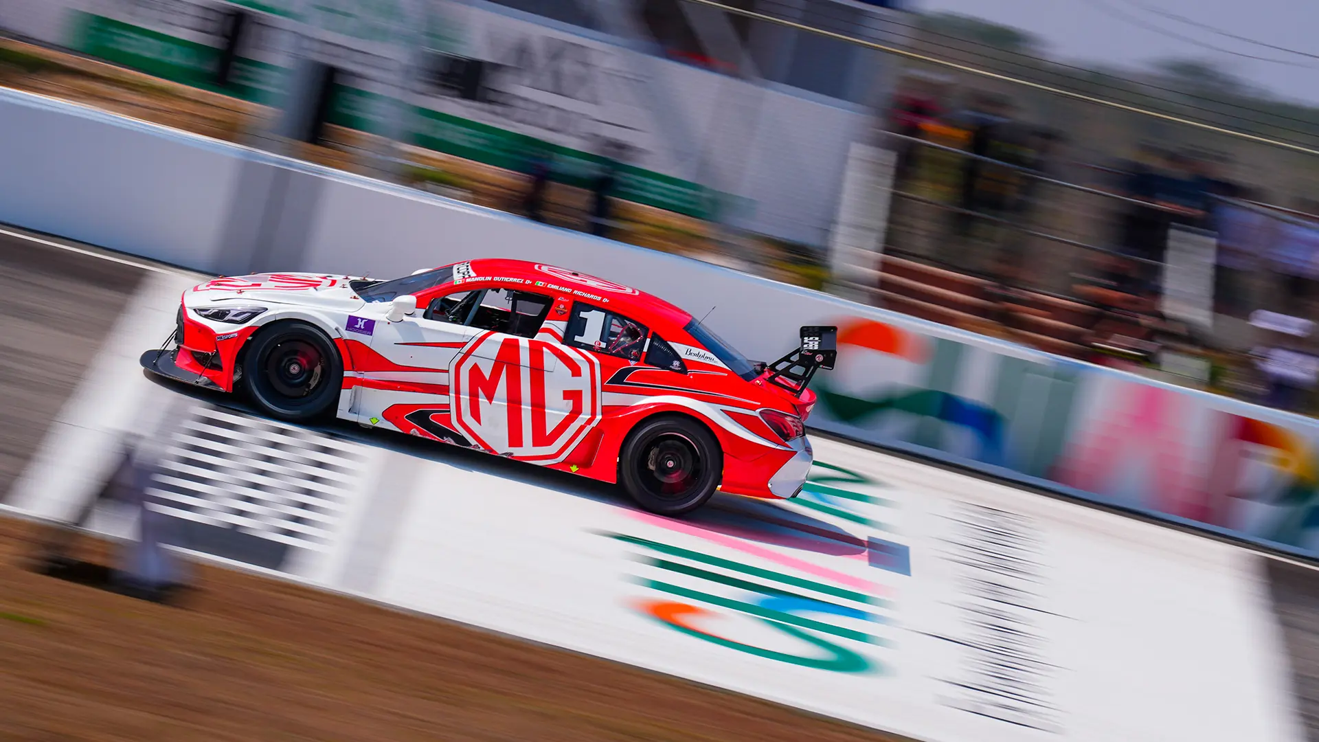 https://mgmotor.sfo2.digitaloceanspaces.com/storage/patrocinios/super-copa/galeria/mg-supercopa-galeria-05.webp