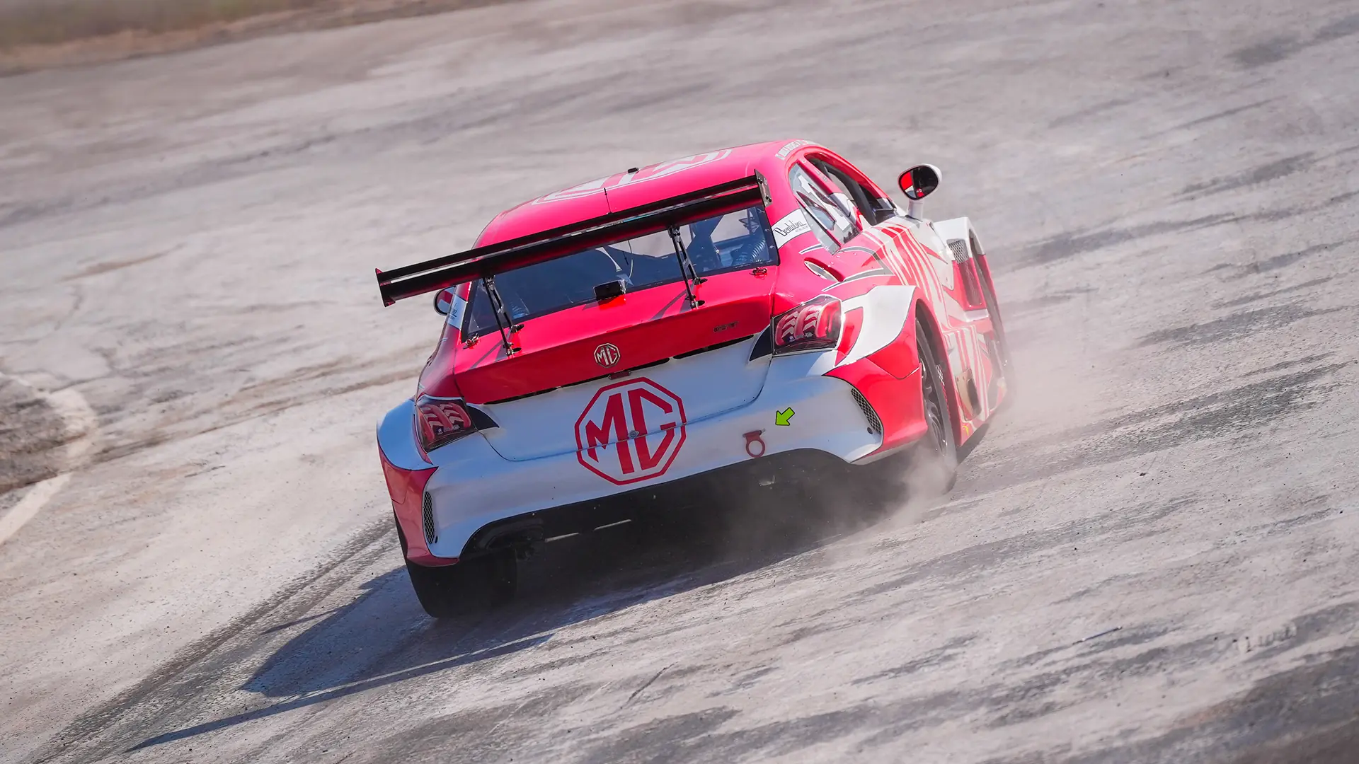 https://mgmotor.sfo2.digitaloceanspaces.com/storage/patrocinios/super-copa/galeria/mg-supercopa-galeria-07.webp